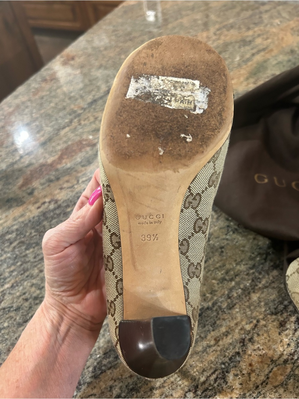 Gucci Beige Monogram Canvas Pumps with Green-Red Web and Gold GG - Picture 3 of 3